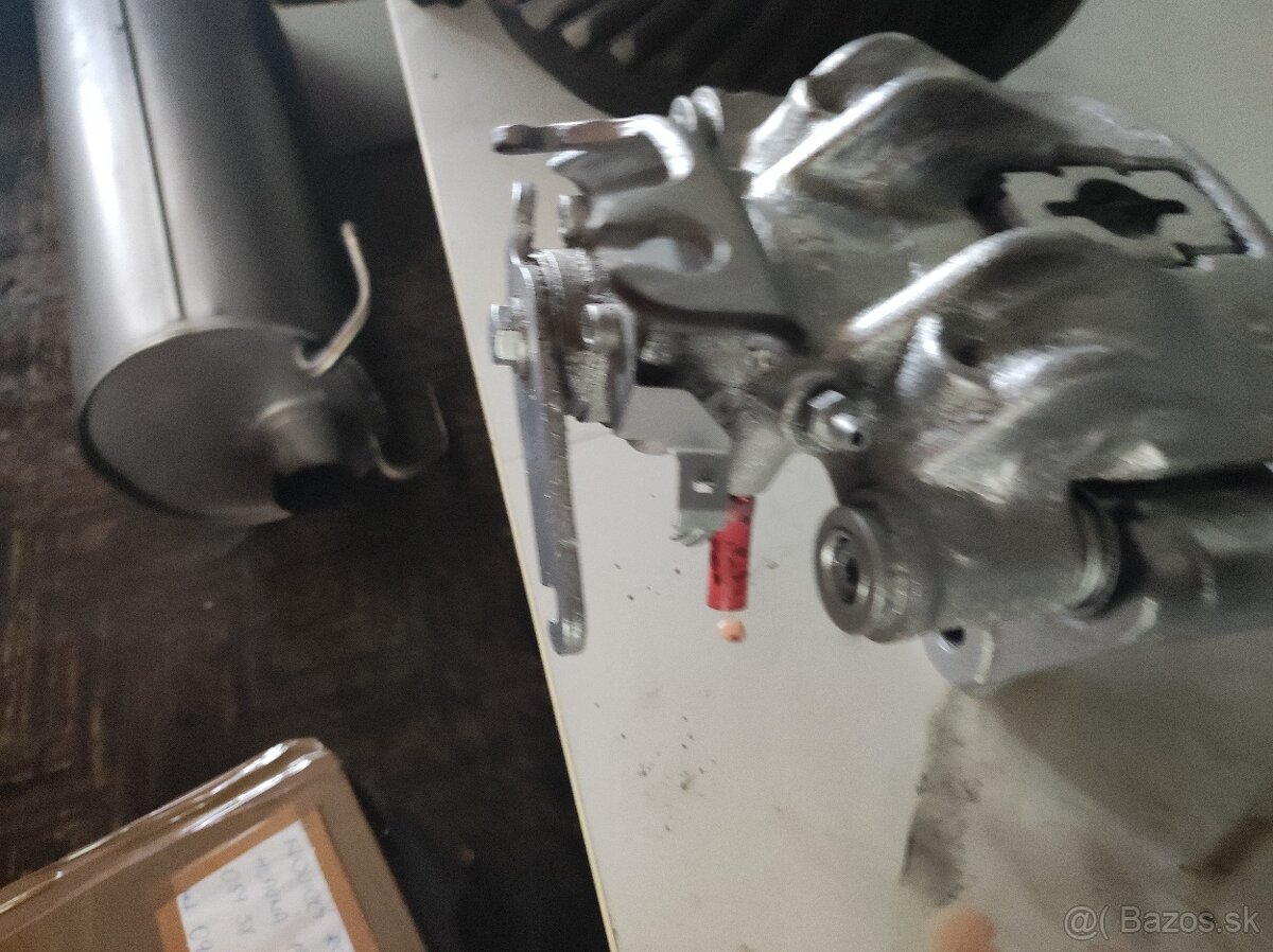 Iveco Daily brzdové strmene - 2