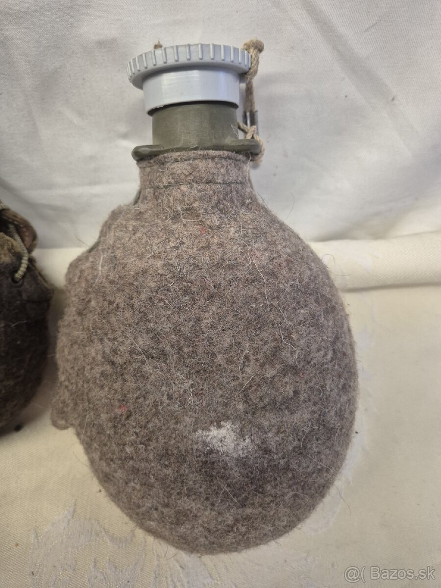 Predam vojenske capice a flase - 2