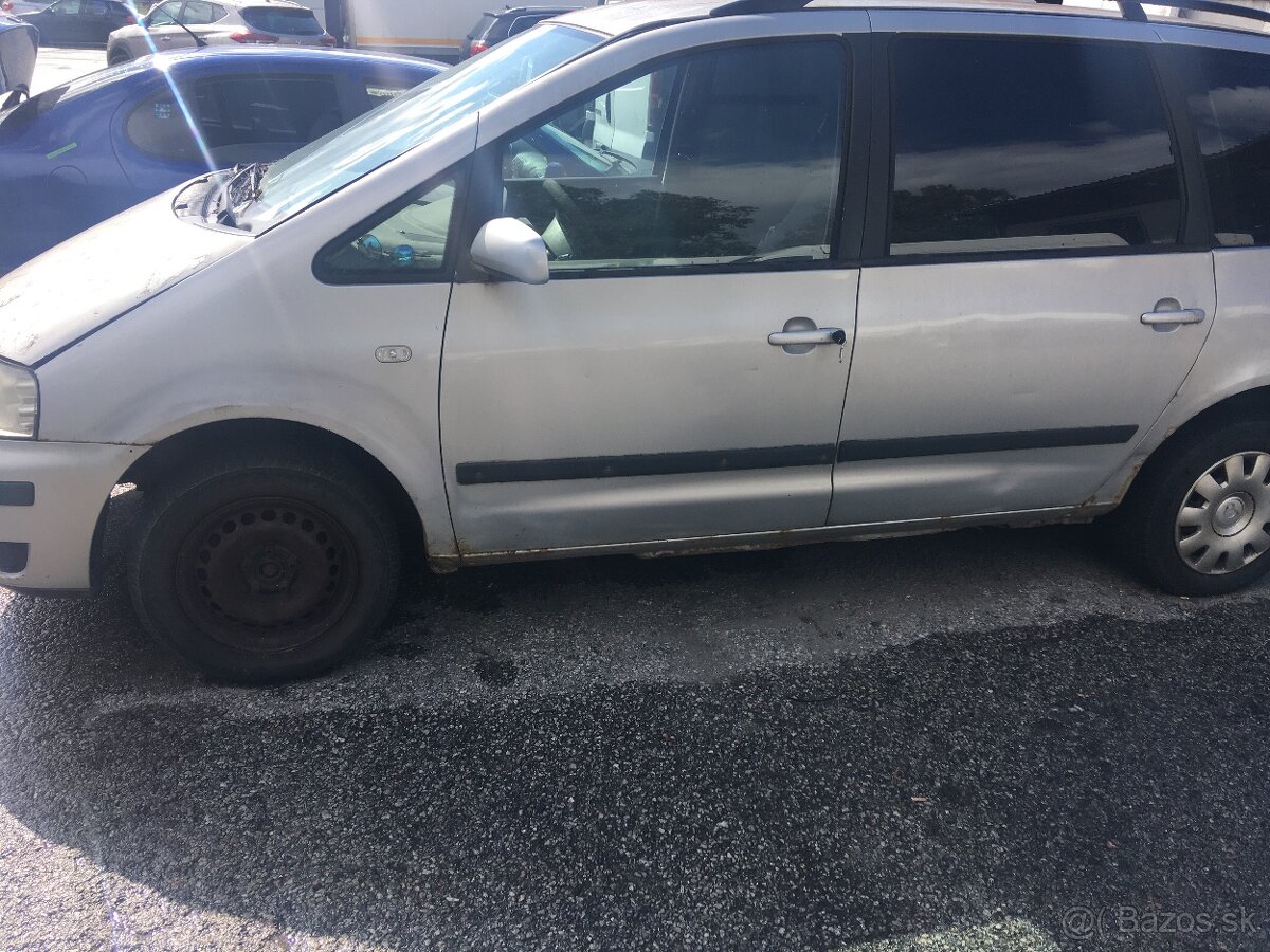 Rozpredám na diely VW Sharan 1.9TDI 85kw AUY M6… - 2