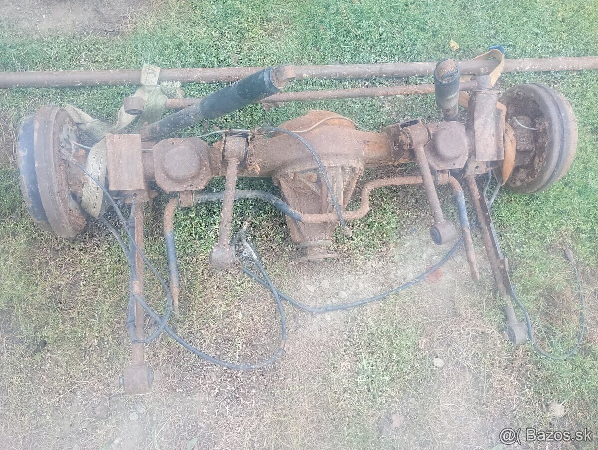 Nissan Terrano 2 zadná náprava - 2