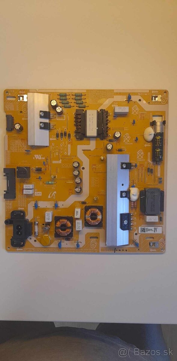 Náhradné diely na TV SAMSUNG UE55RU7172U - 2