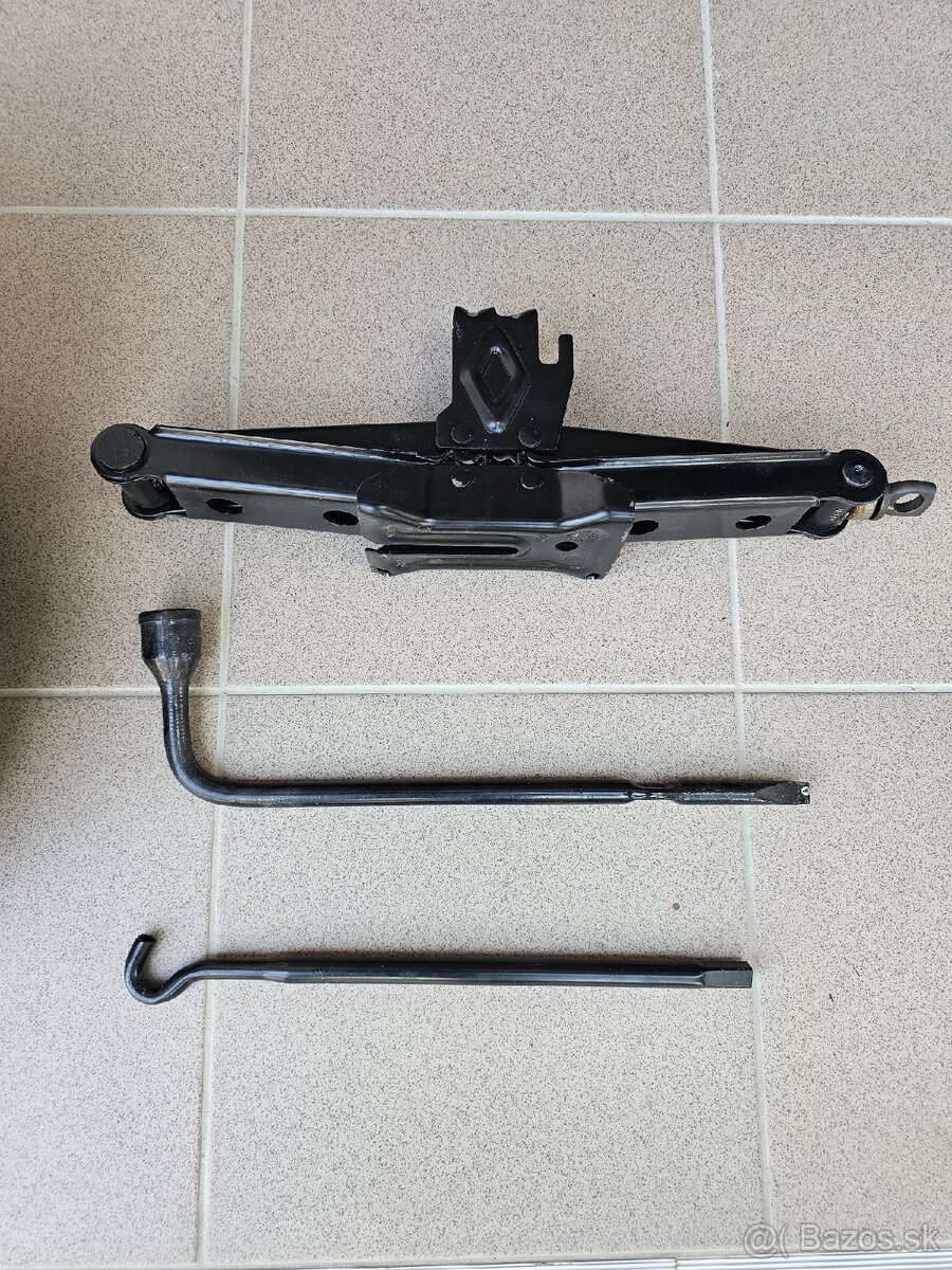 Zdvihák na auto, hever, kľuč, oko - 2