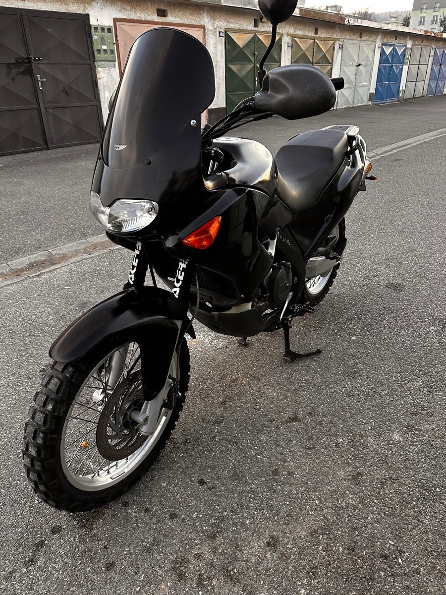 Aprilia pegaso 650ie 2003