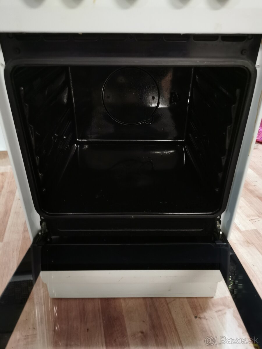 Predam elektricky sporak - 2