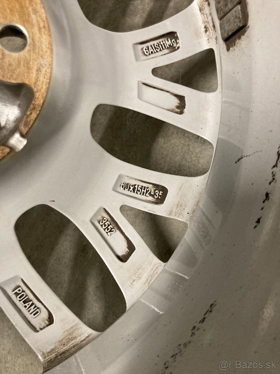 Poskodeny ALU disk z FIAT 500 - 2