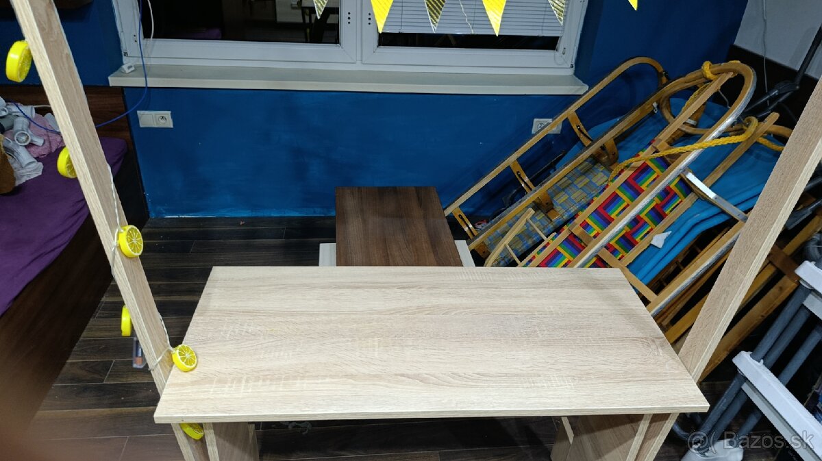 Predajný stolik - 2