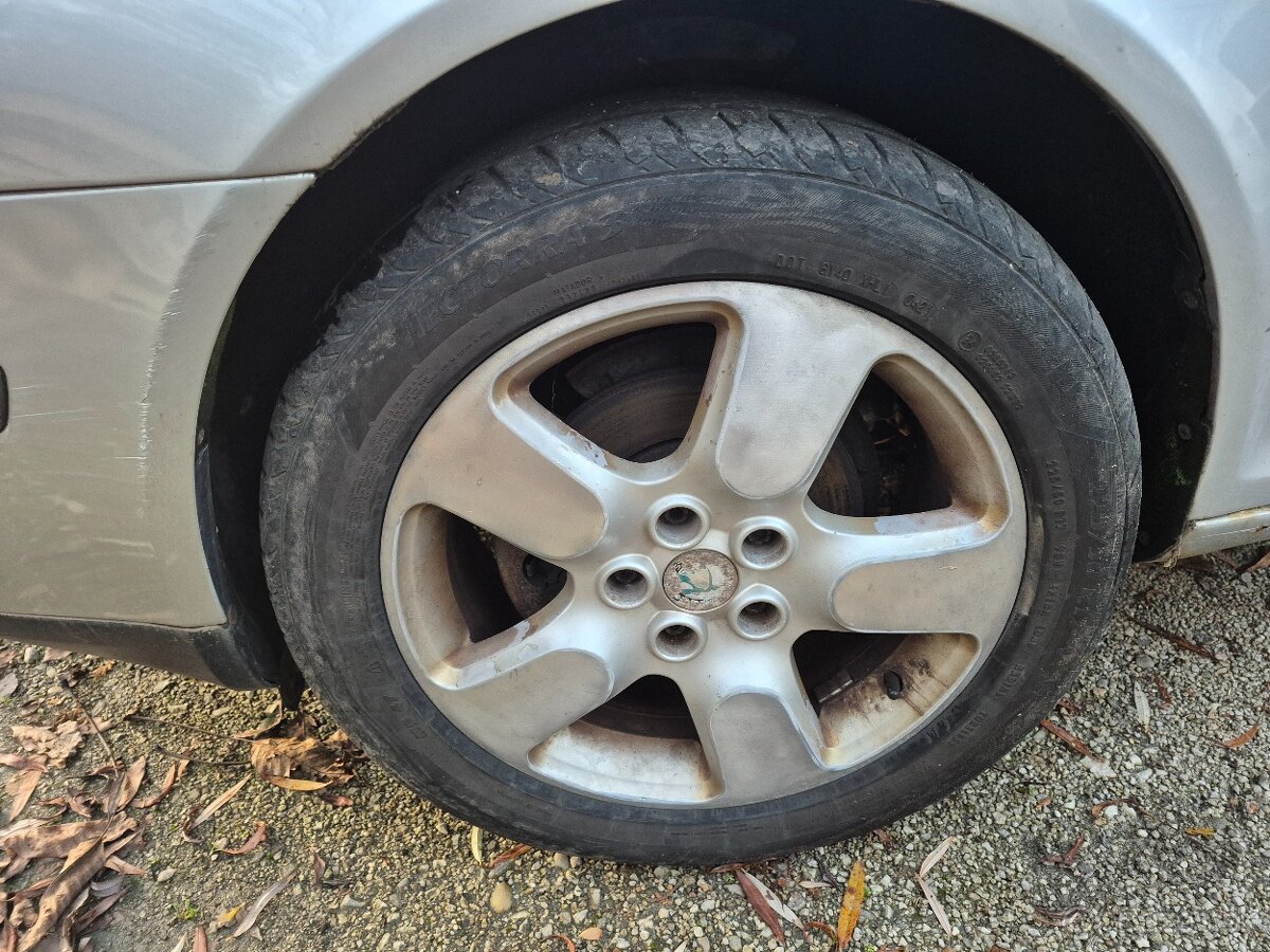 Elektróny Škoda Scout R17 - 2