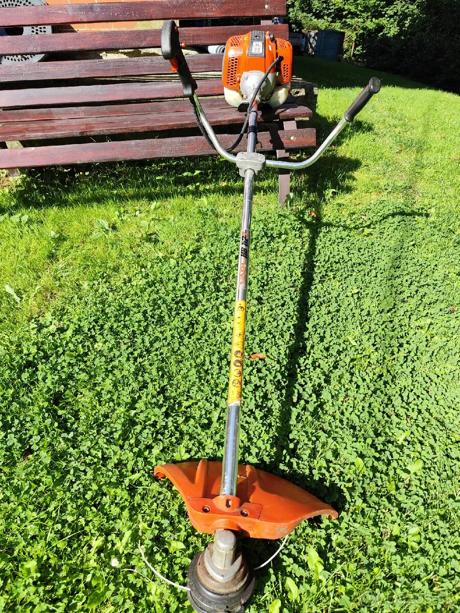 Krovinorez Vari 522 - 2