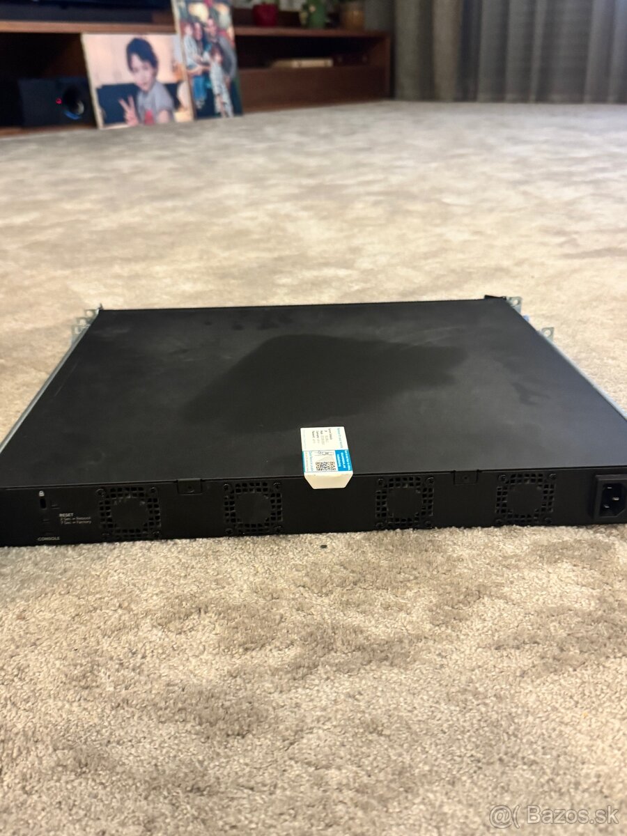 Dell X1052P – 48-port PoE managed switch - 2