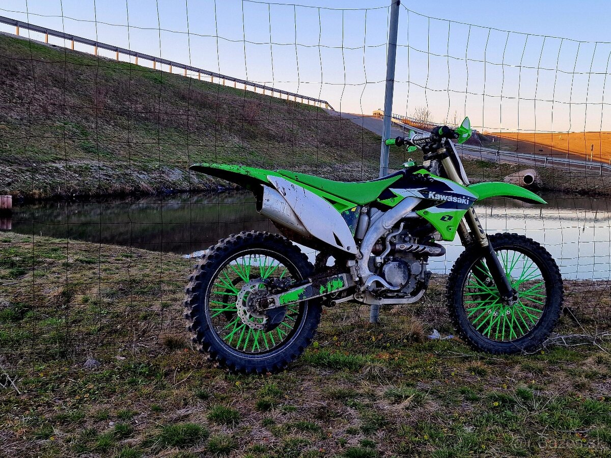 Kawasaki kxf 450 2010 -Adamoto 125