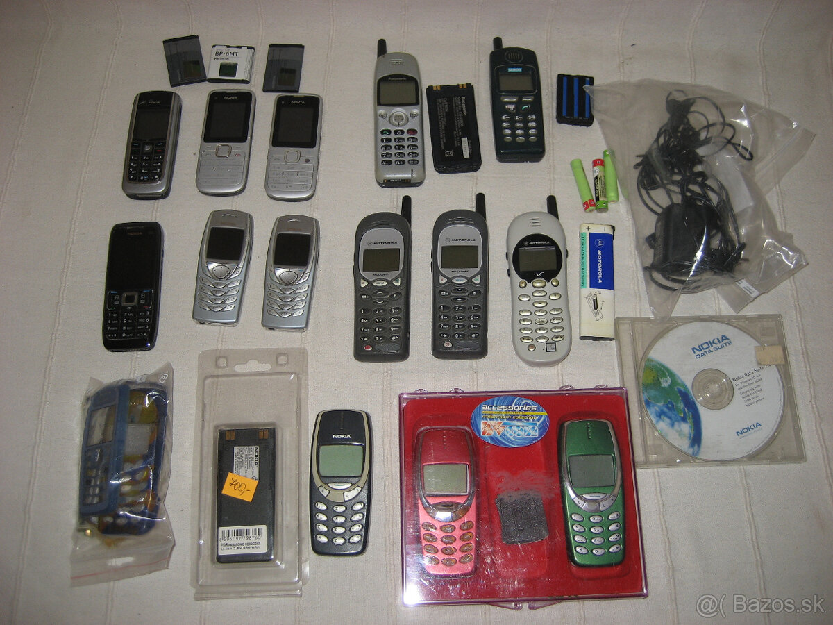 14x stare tlacitkove mobily - 2