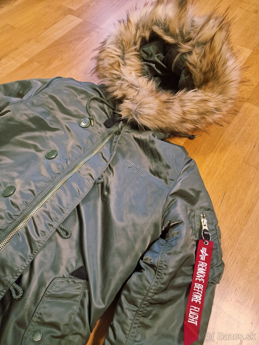 Dámsky zimný kabát Alpha Industries - 2
