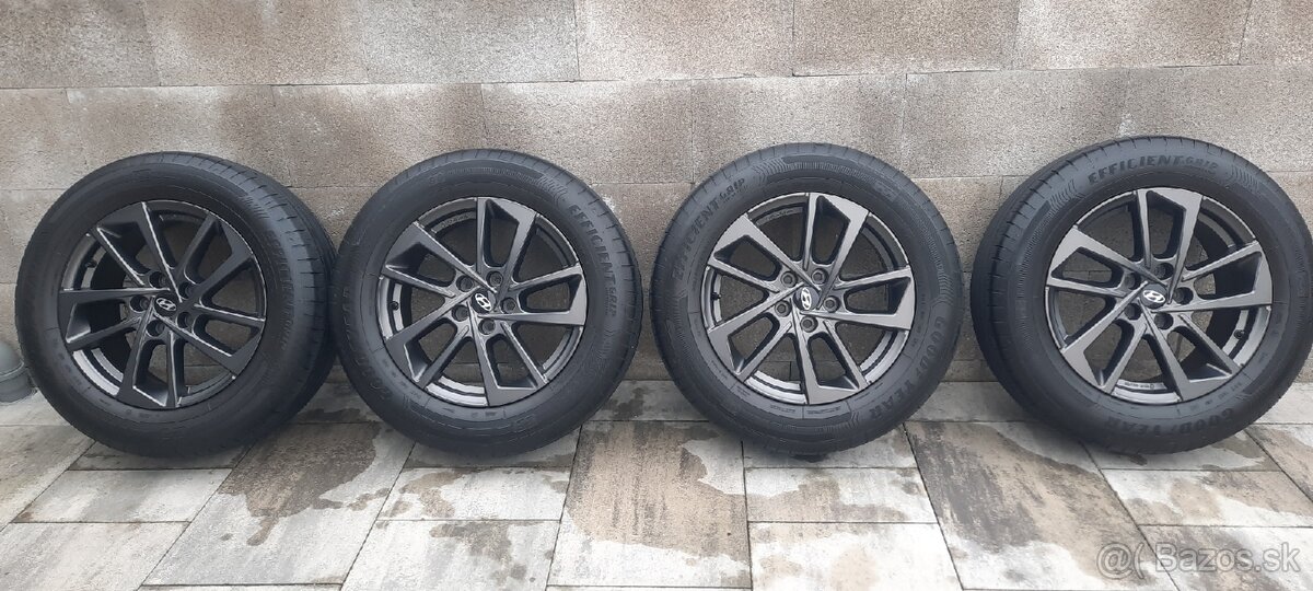 Original 5x114.3 R17 Hyundai Tucson NX4 - 2