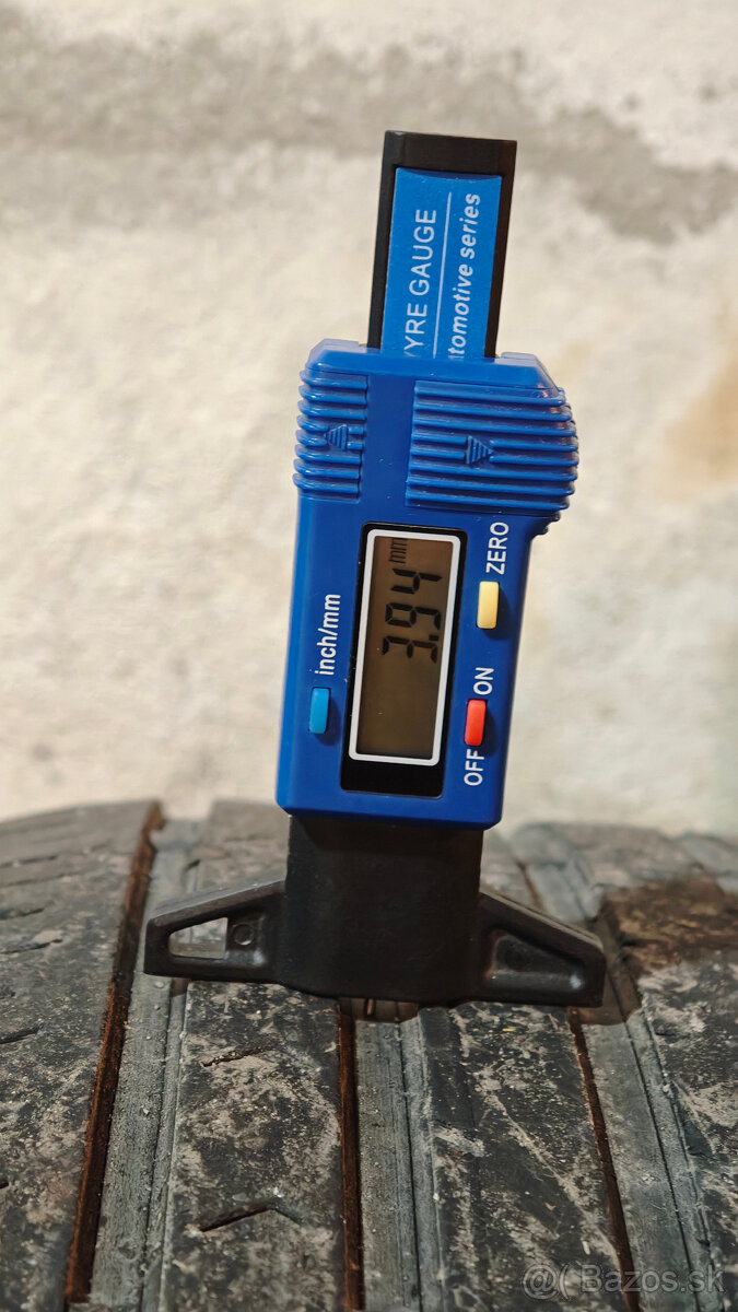 Continental 205/55/R16 - 2