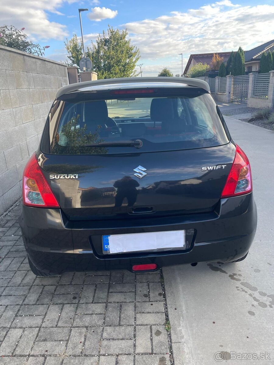 Suzuki swift - 2