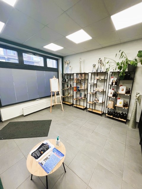 Prenájom / Obchodný priestor v centre Malaciek, 50 m2. - 2