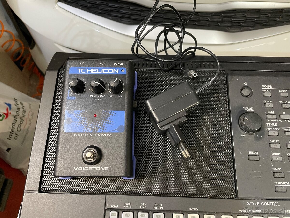 YAMAHA PSR s 750 - 2