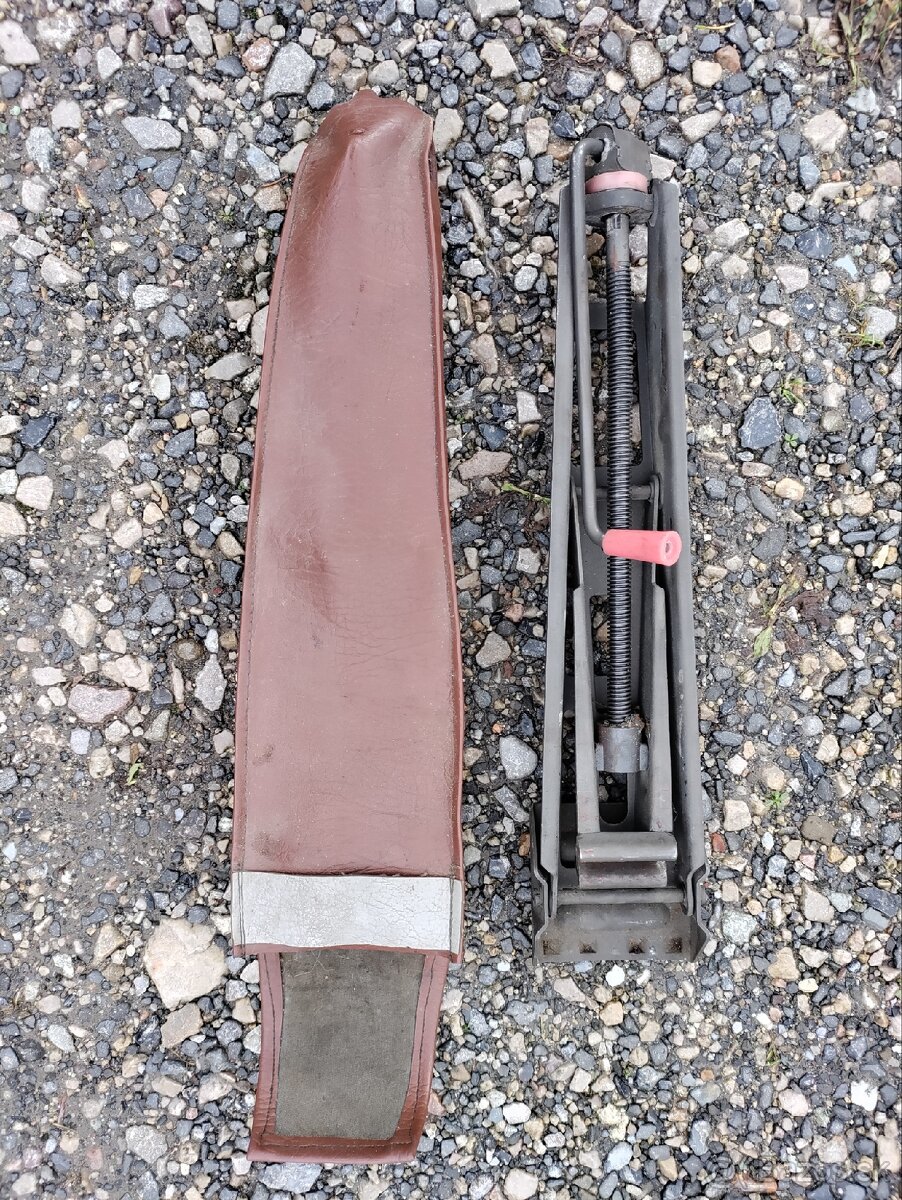 Zdviháky na auto - 2