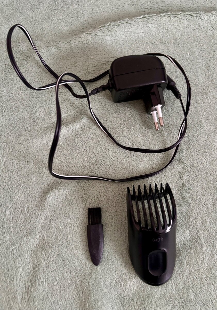 Strojcek na bradu zn. Braun - 2