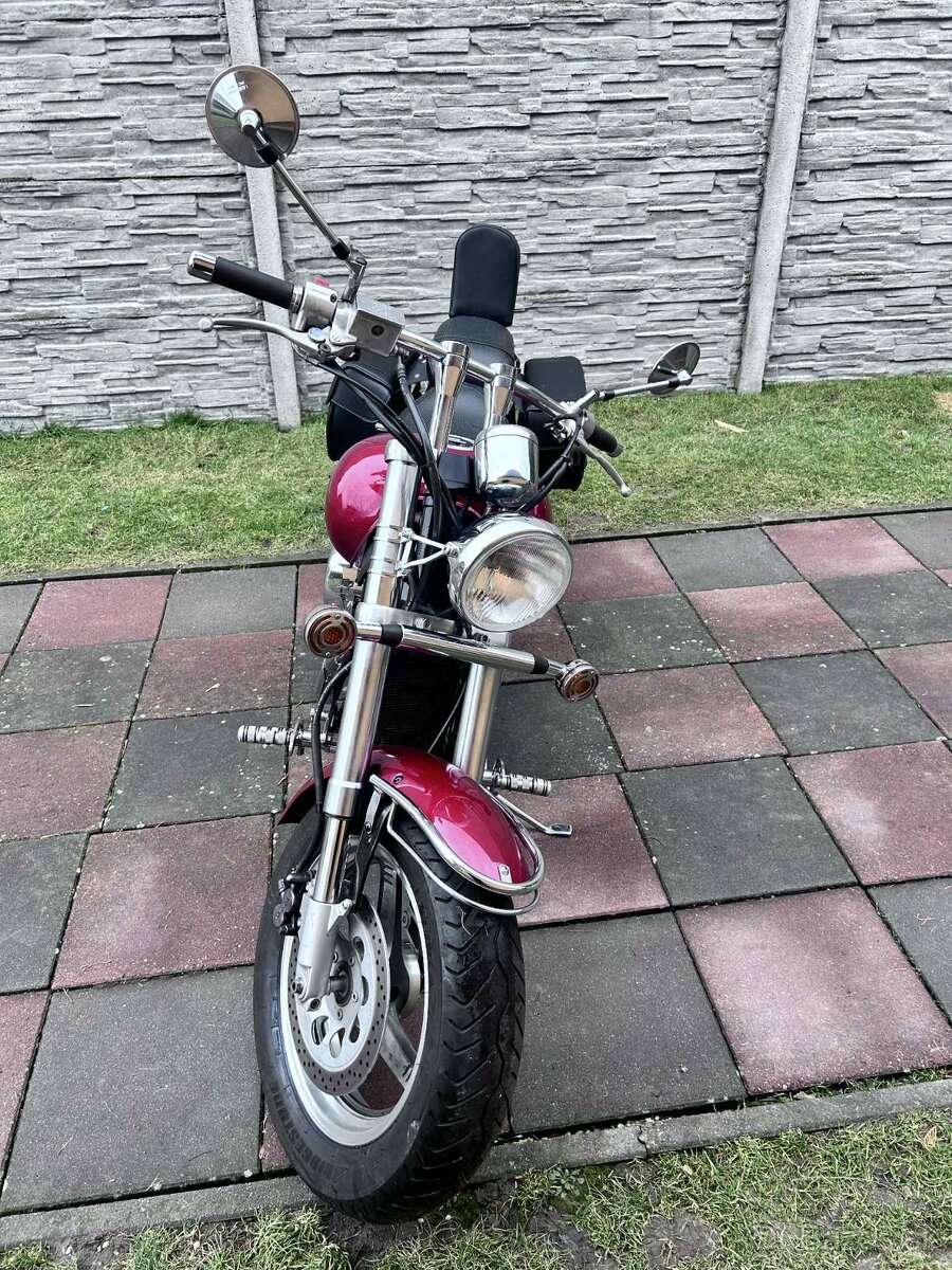 Suzuki Marauder VZ800 - 2