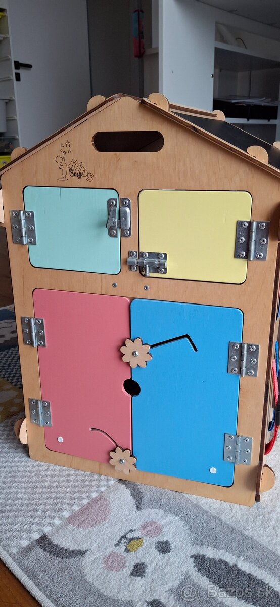 Montessori domček, aktivity board - 2