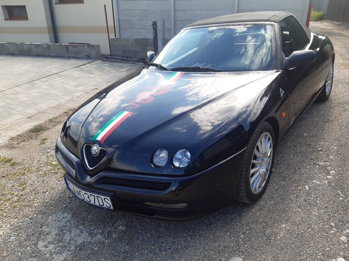 Alfa Romeo Spider - 2