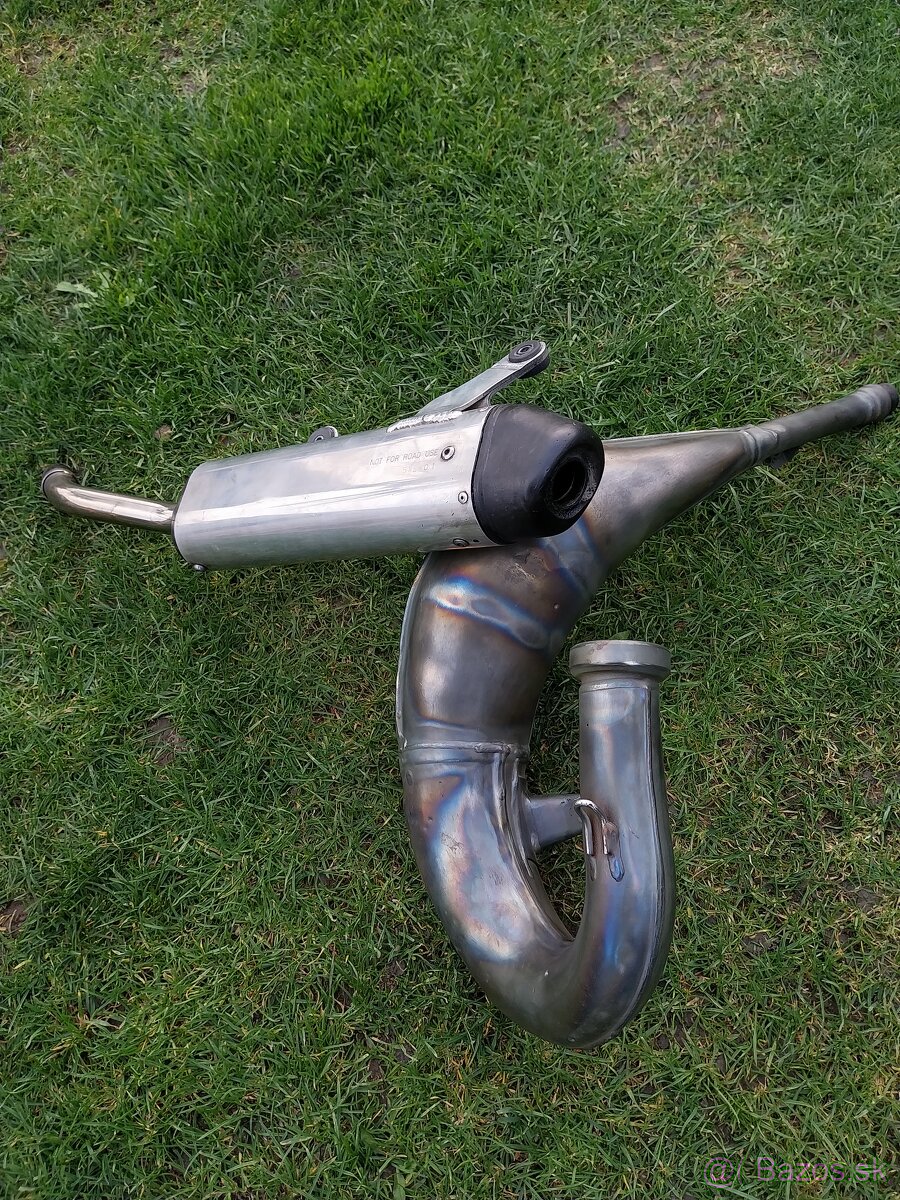 Predám komplet ORIGINÁL YAMAHA výfuk YZ 125 - 2