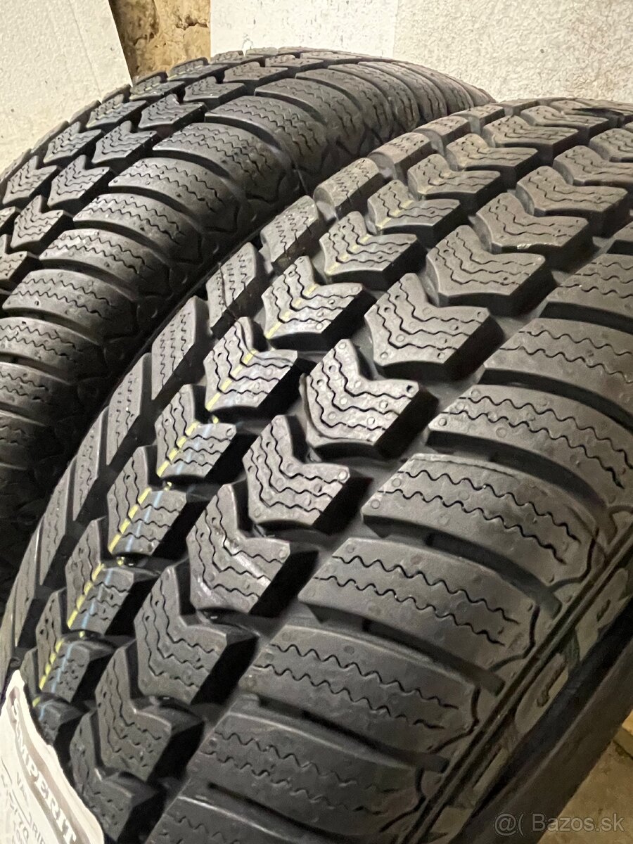 Semperit 215/70 R15C zimné - 2