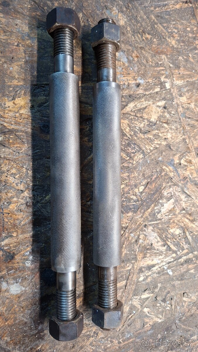 Tyčky na jednoručky - 2