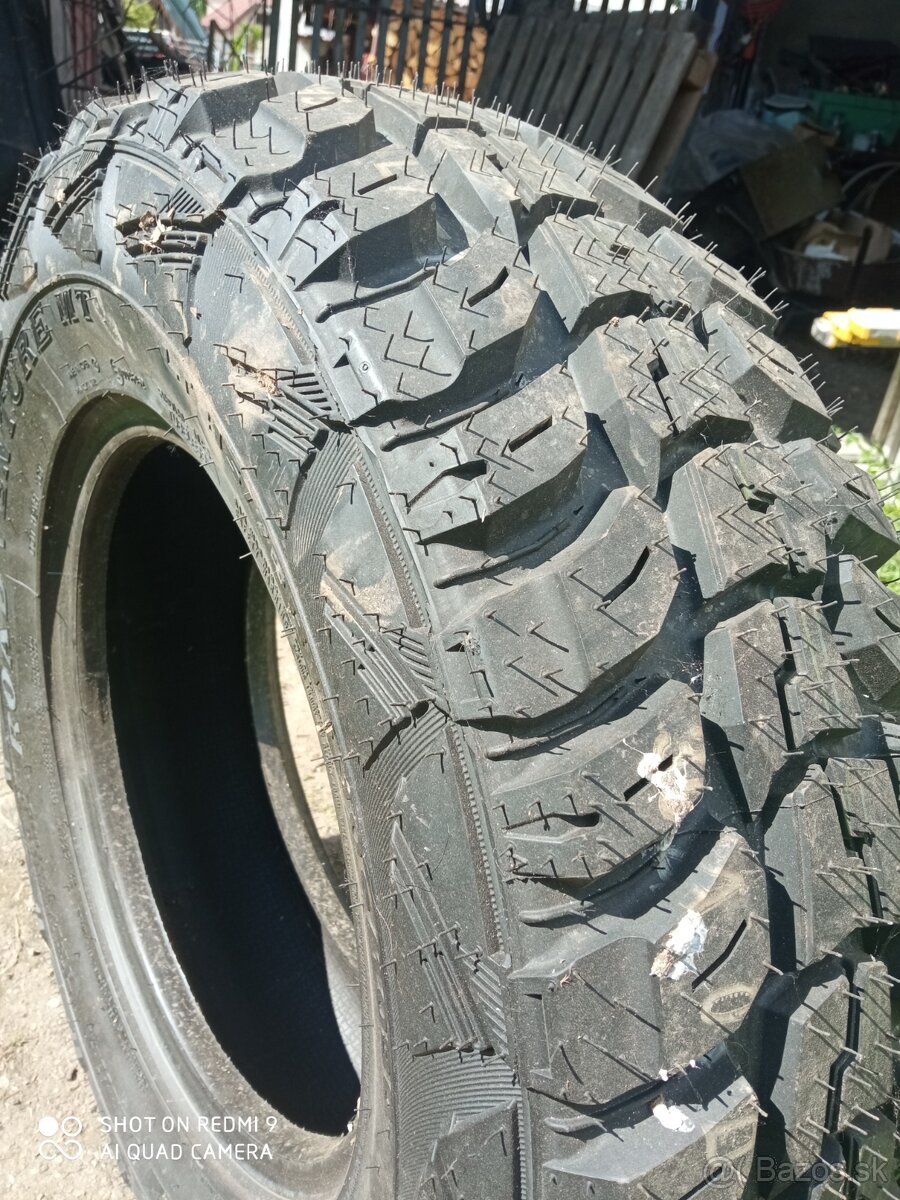 Pneumatika 215/75, R15 , Kumho LT - 2