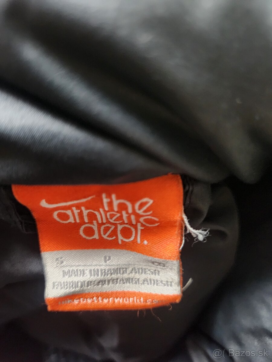 Dámska bunda Nike veĺ. S - 2