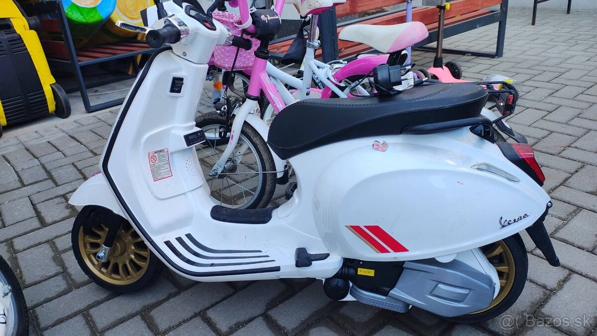 Detska elektricka motorka Vespa - 2