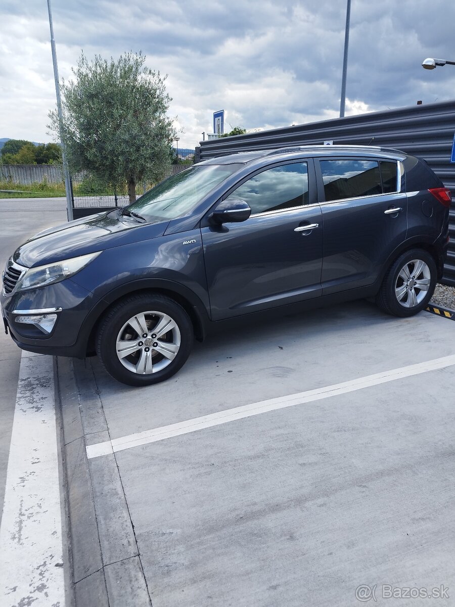 KIA SPORTAGE 2.0 CRDI 4x4 100 kw - 2