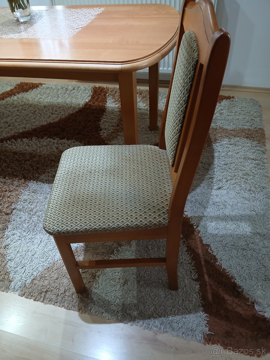 Jedálenská zostava - 2