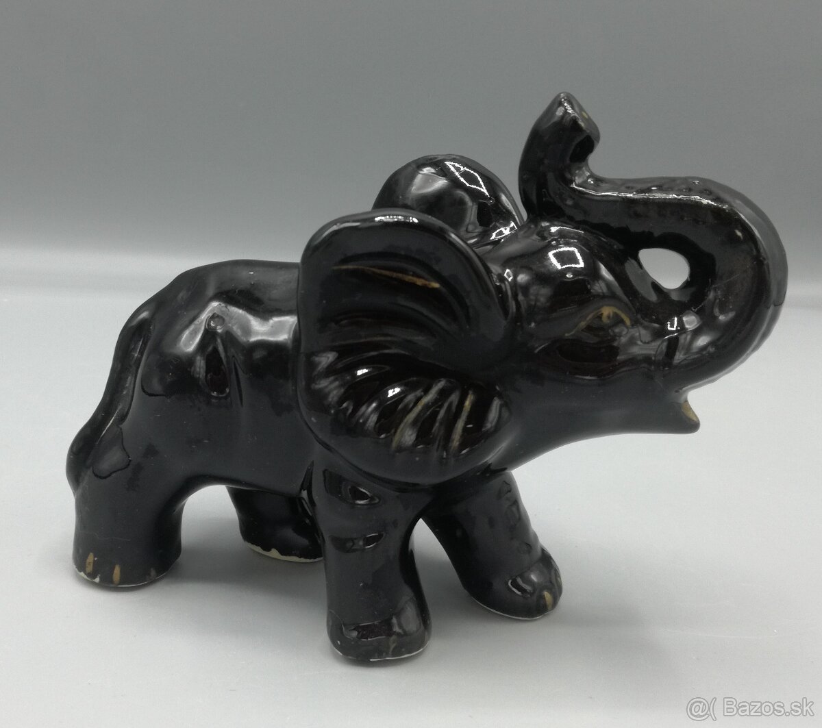 Pozdišovce, čierny slon, keramika - 2