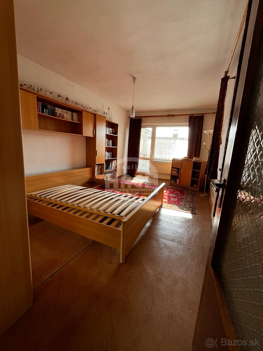 Dvojpodlažný rodinný dom v pokojnej lokalite Michaloviec - 2