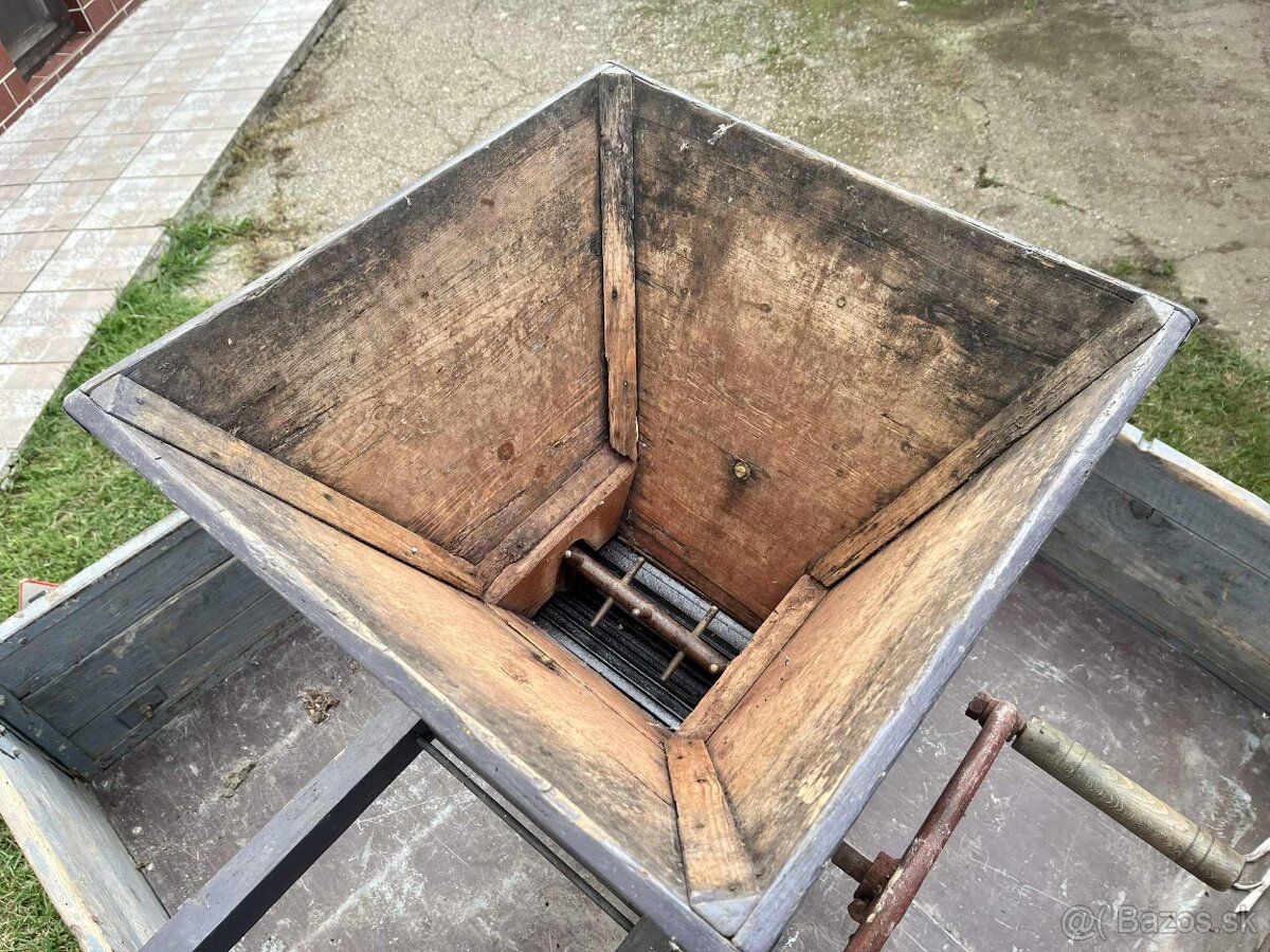 mlyncek na hrozno - 2