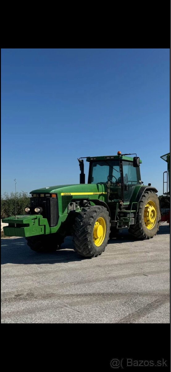Predám john deere 8200 - 2