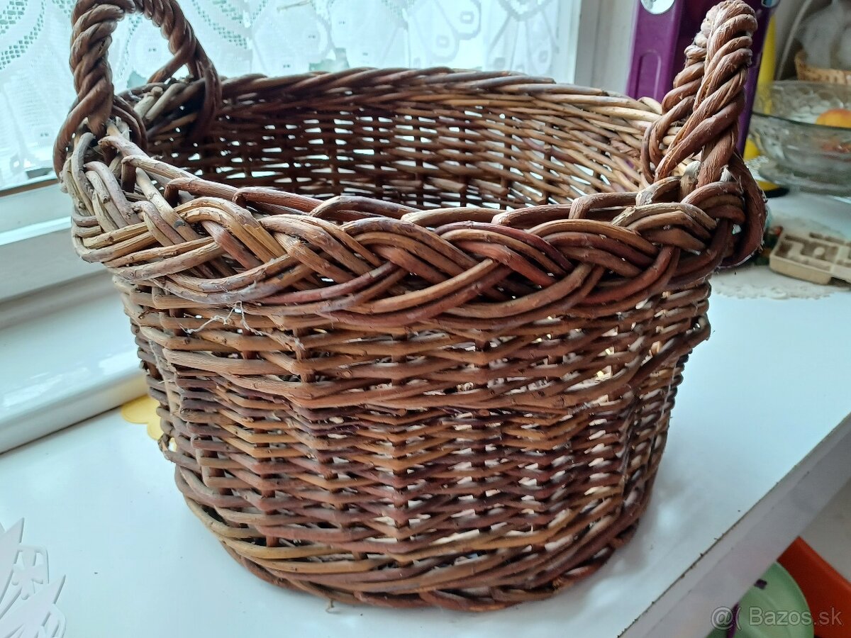 Chrbtový kôš a košík do ruky. - 2