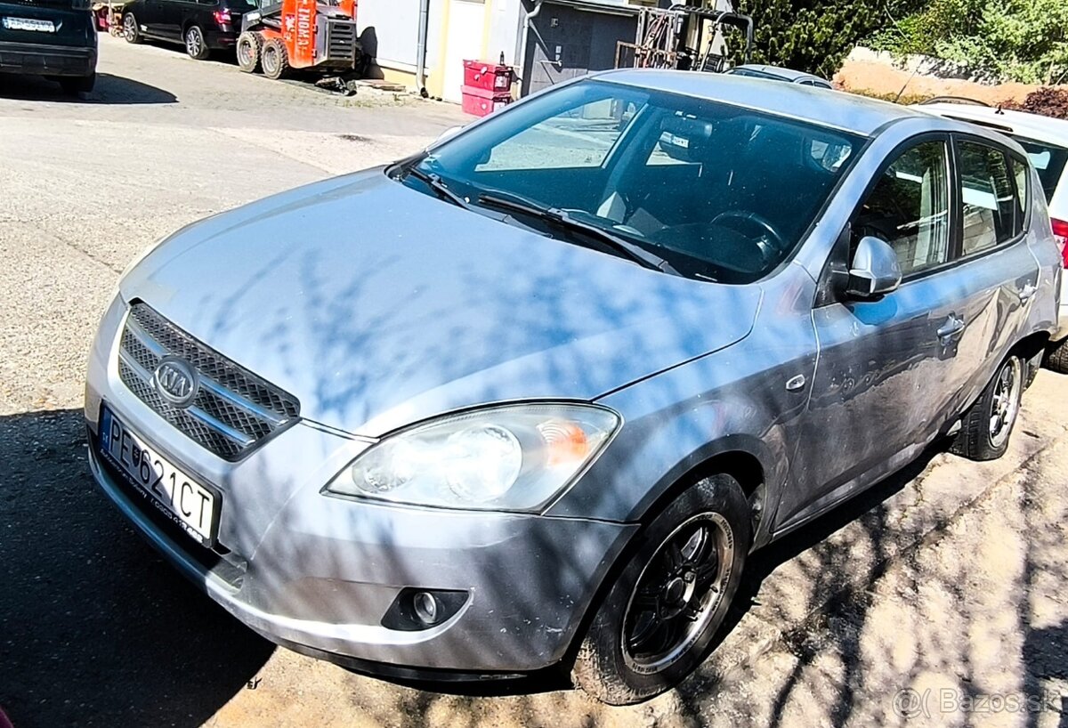 Predám kia ceed 1.6 burana - 2