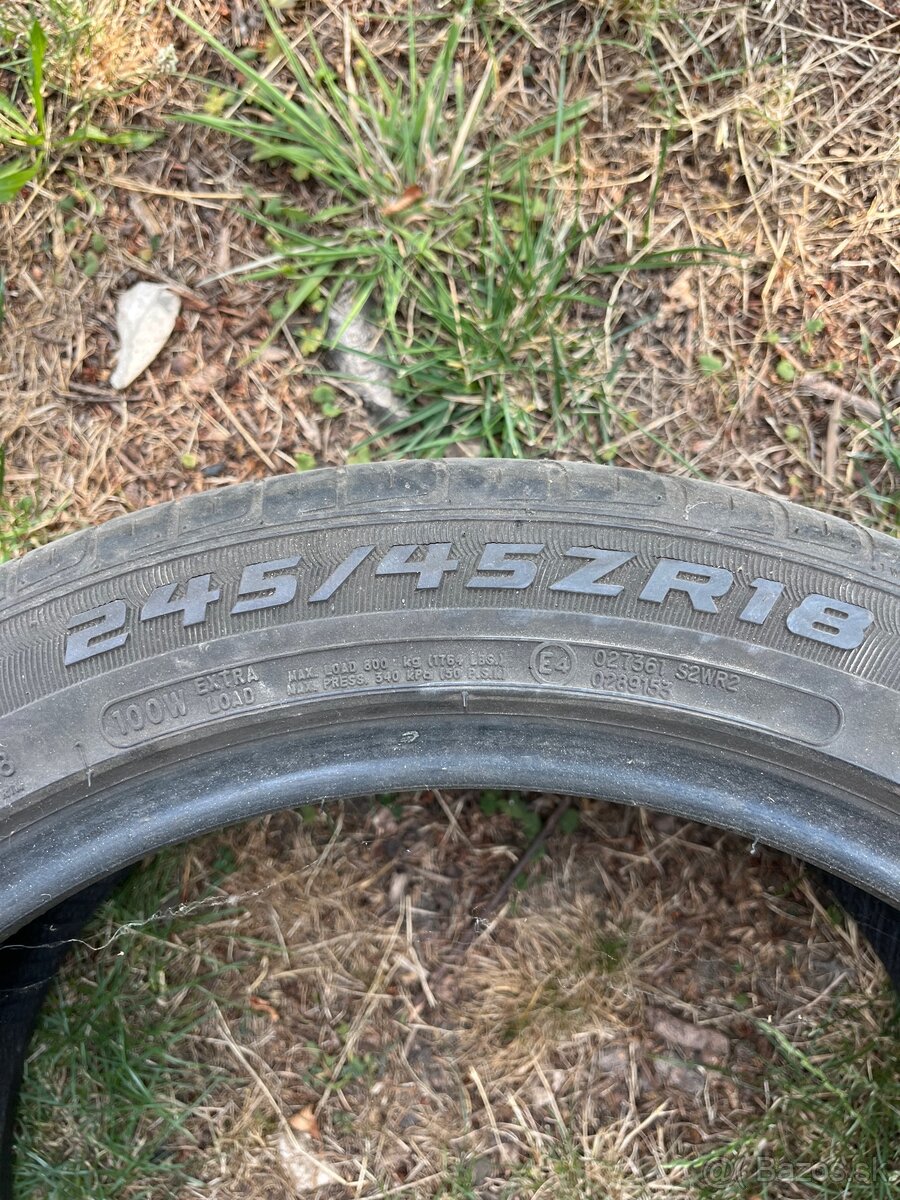 Austone gumy 245/45 R18 - 2