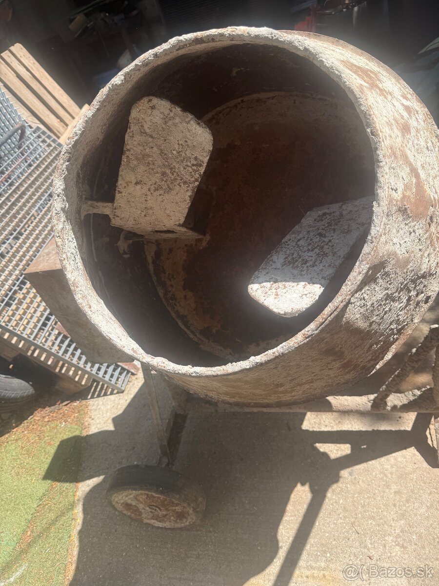Miesacka na beton - 2