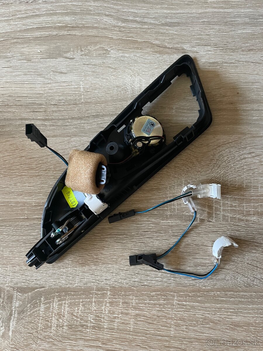 Octavia 2 podsvietene klucky - 2