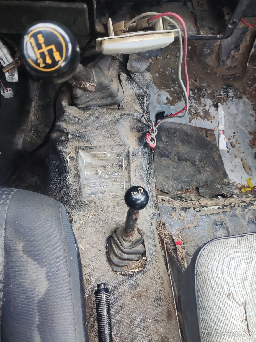 Predám Suzuki Samurai 1.0 1983