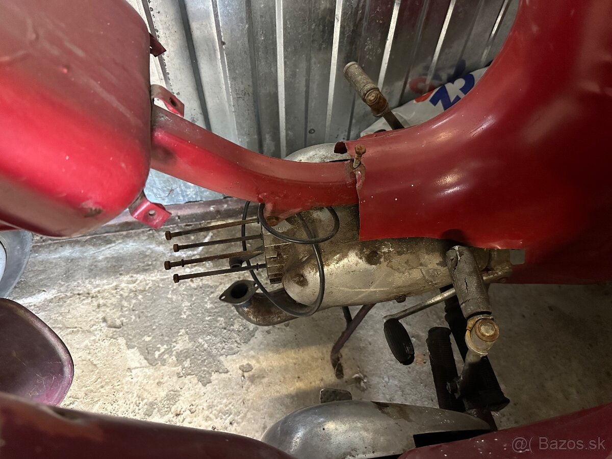 Predám veterán jawa555 - 2