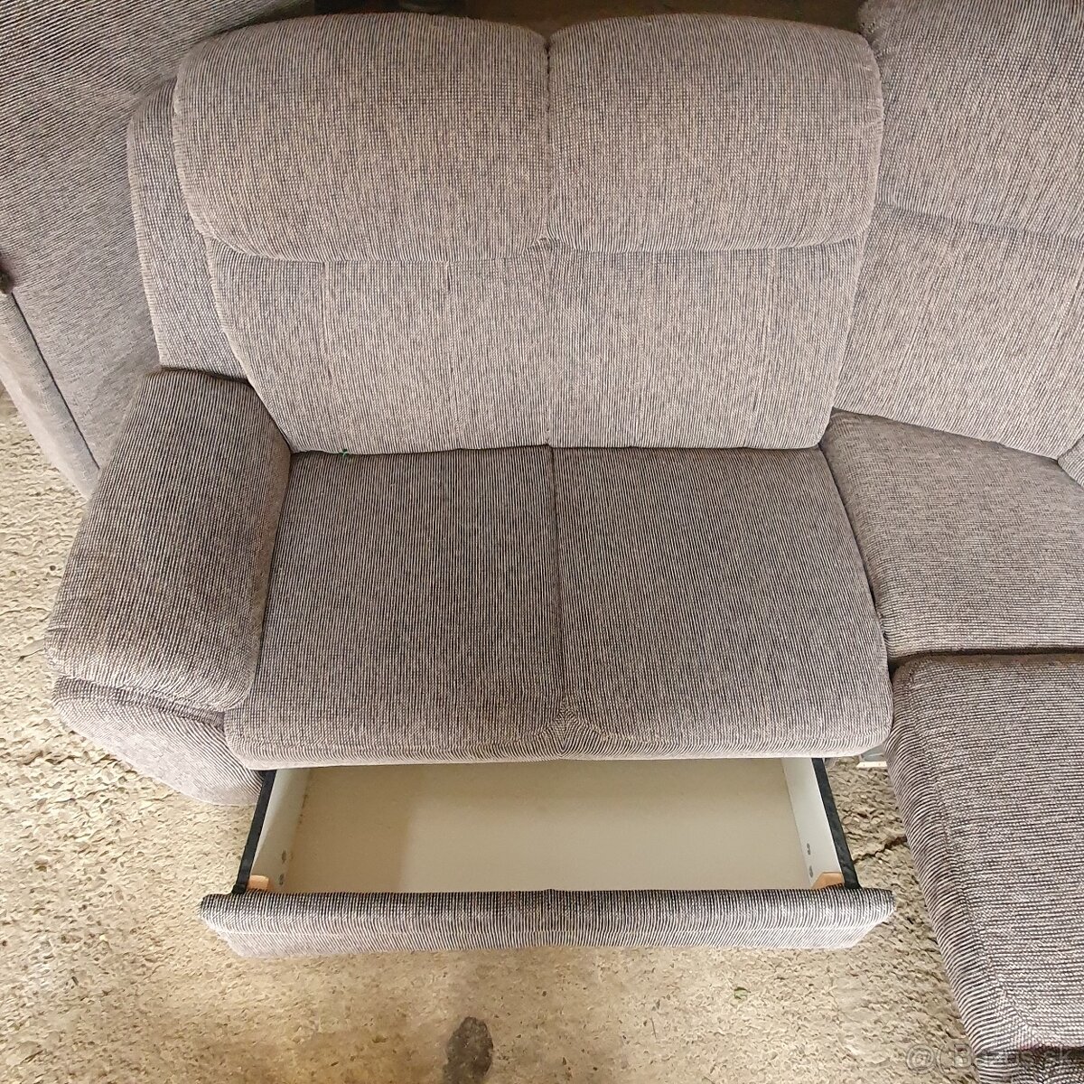 Predám ľavú rohovú sedaciu súpravu - 2