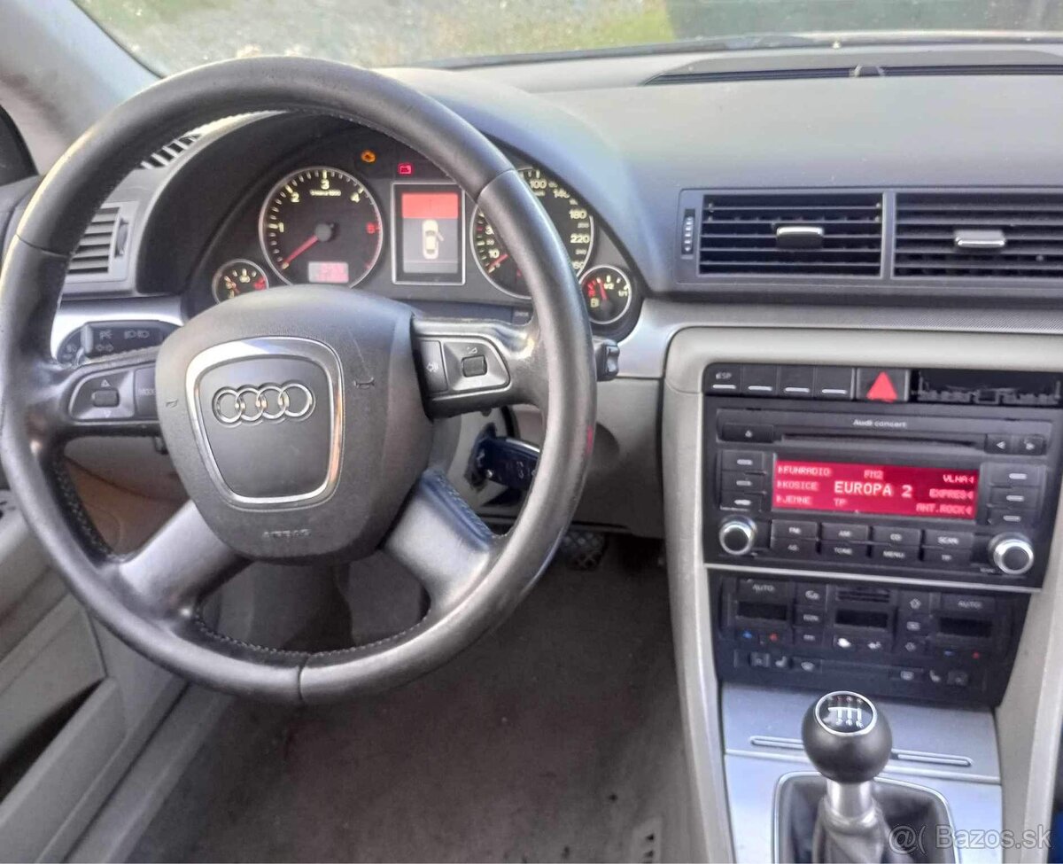 Rozpredám audi a4 b7 2.0tdi - 2