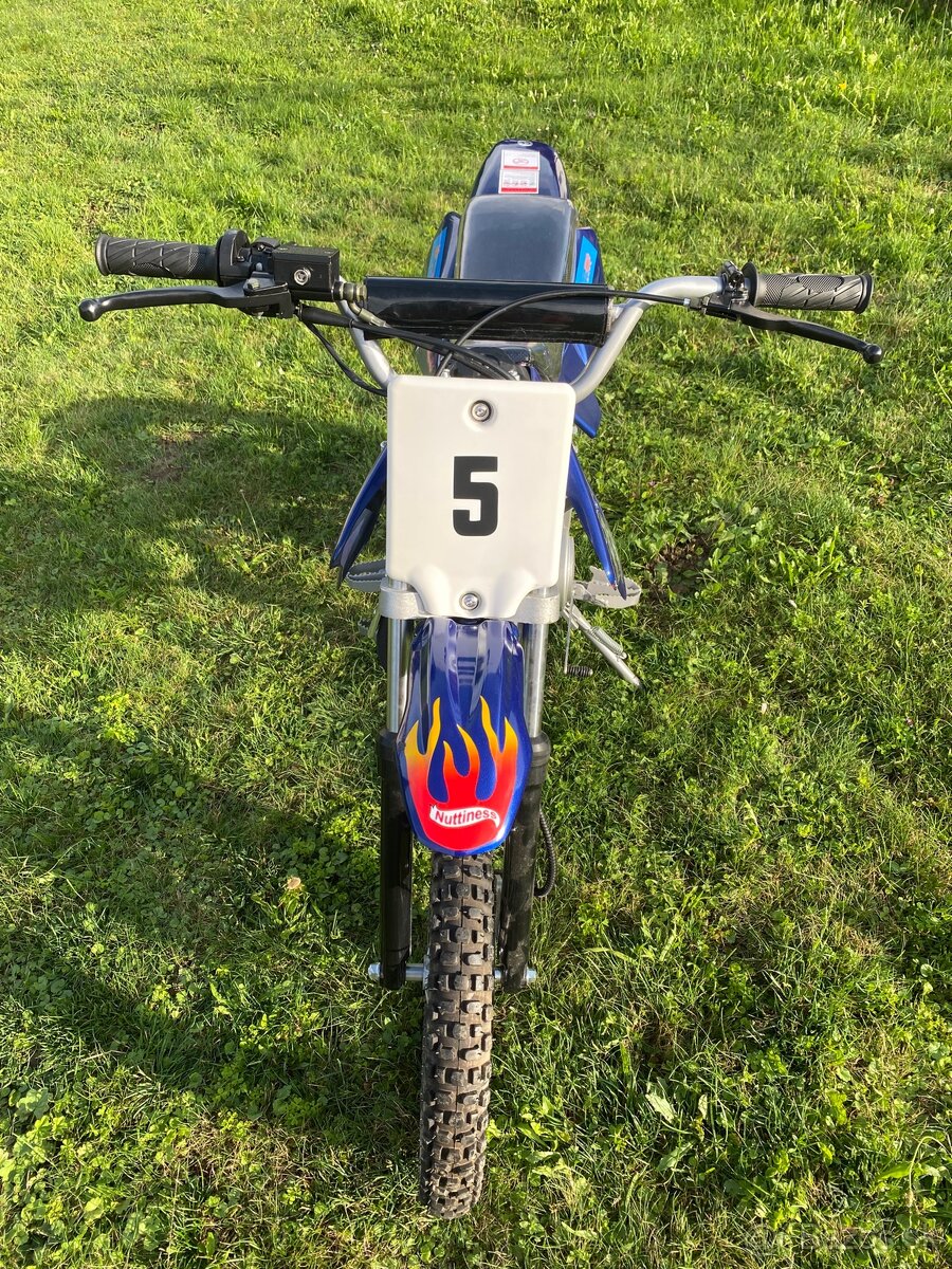 Pit bike / dirt bike