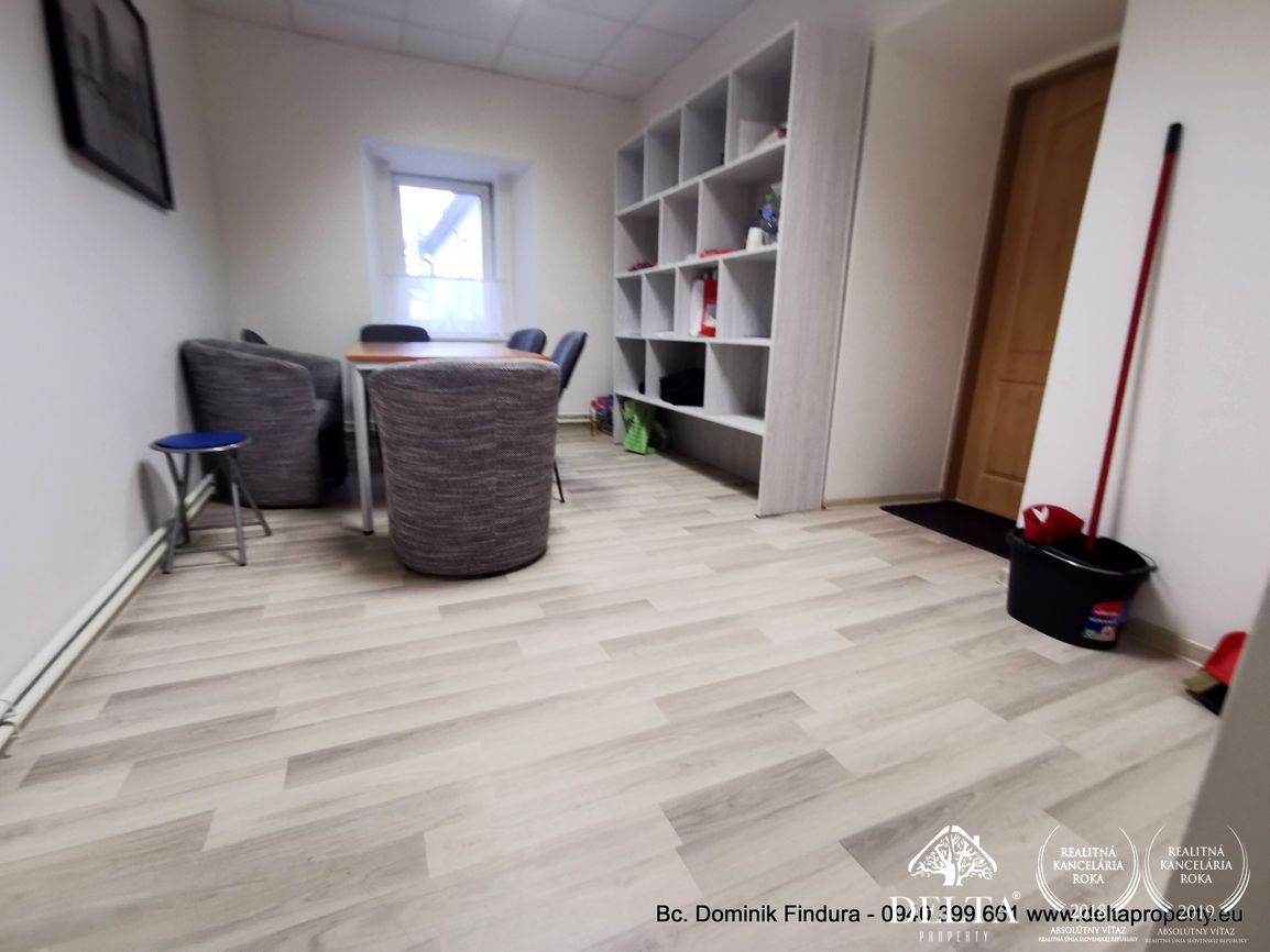 DELTA - ŠTÝLOVÉ KANCELÁRSKO-OBCHODNÉ PRIESTORY NA NÁMESTÍ V - 2