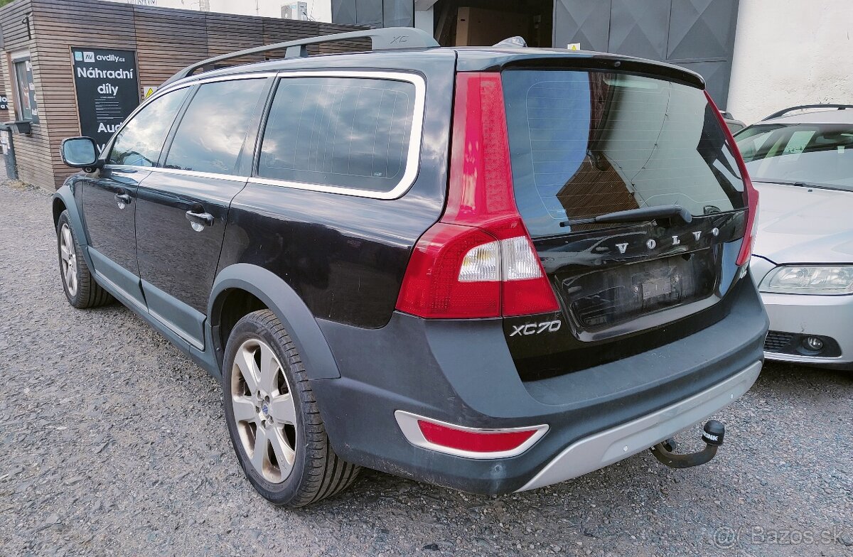 Volvo XC70 D5 136kw - Náhradní díly - 2